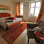 Casa Americani 3* Montà