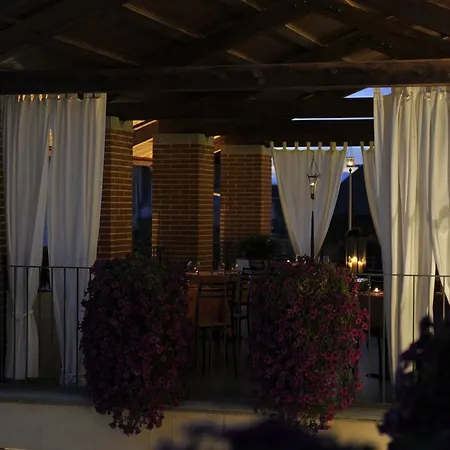 Casa Americani Otel Montà