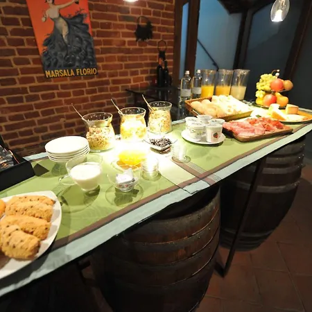 Casa Americani Otel Montà