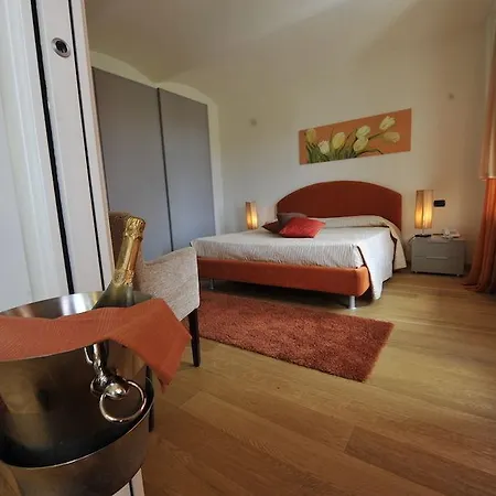 Casa Americani 3* Montà