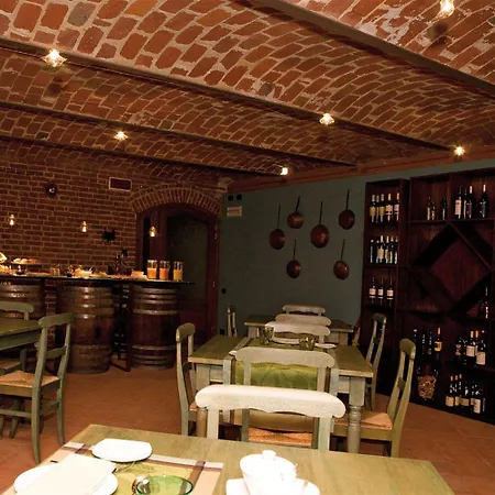 Casa Americani 3* Montà