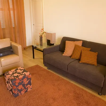 Casa Americani Otel Montà